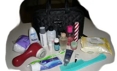 whats-in-my-travel-bag