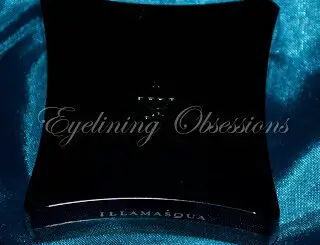 illamasqua-queen-of-the-night-pure-pigment-with-added-dupe