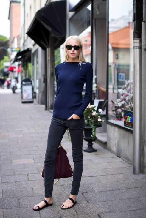 midnight-blue-sweater-and-jeans