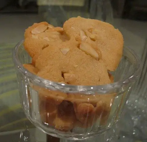almond-brown-sugar-cookies-recipe-500x485-1