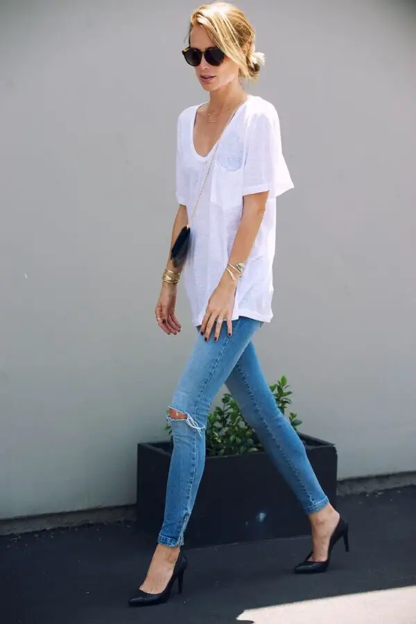 white-shirt-and-jeans