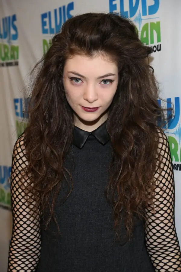 lorde-visits-the-elvis-duran-z100-morning-show-2