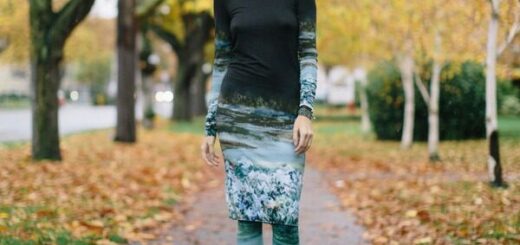 1-graphic-print-dress-with-printed-leggings-and-fall-boots