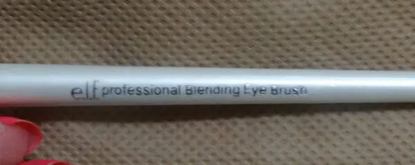 elf-professional-blending-eye-brush-review