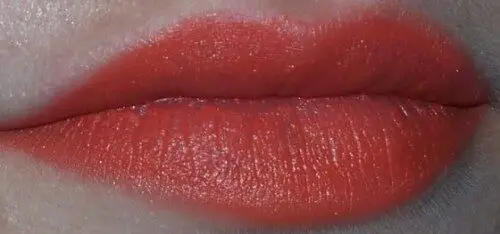 illamasqua-lipstick-in-flare-swatched-500x234-1