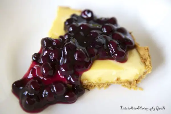 key-lime-pie-with-blueberry-compote-recipe