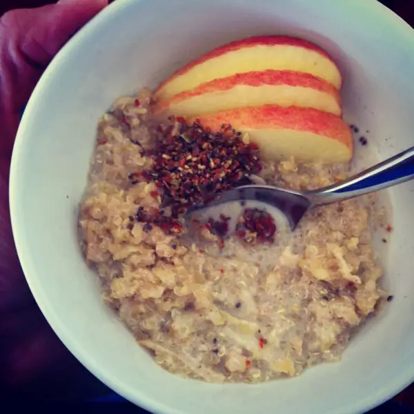quinoa-porridge-with-apples-1