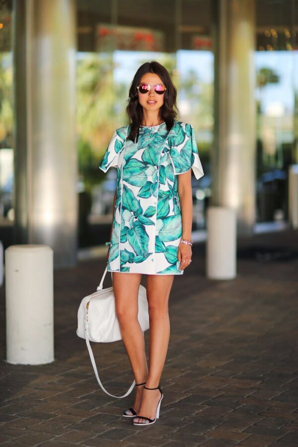 2-palm-print-dress-with-white-bag