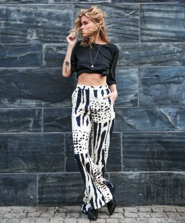 3-cropped-tee-with-abstract-print-flared-pants