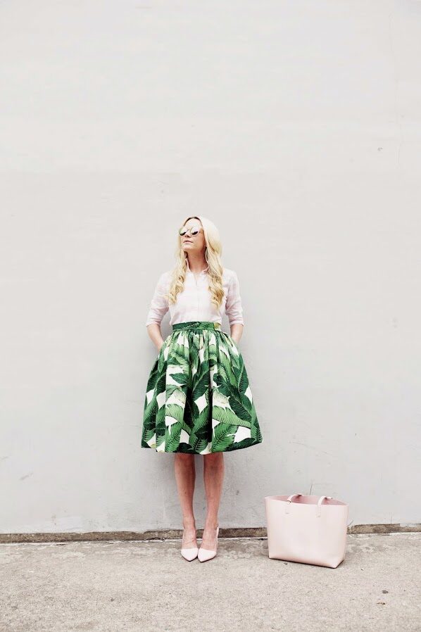 4-palm-print-skirt-with-white-top