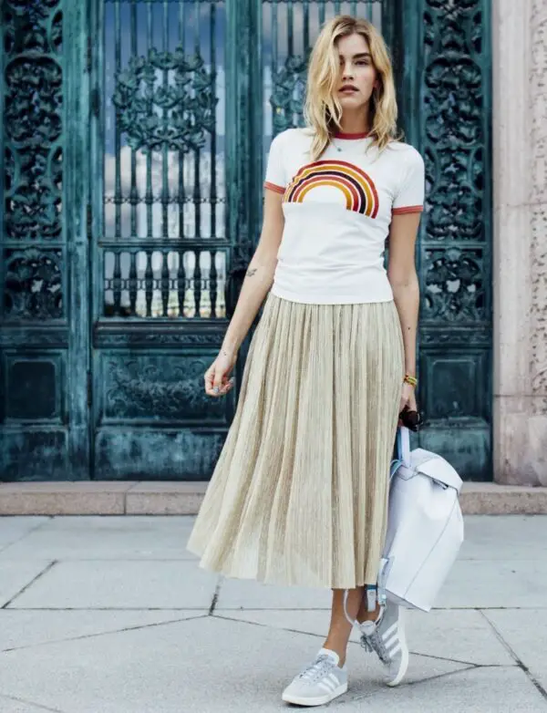 4-rainbow-print-tee-with-chic-skirt-and-sneakers
