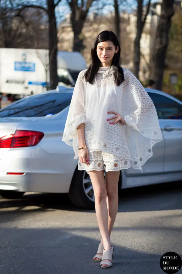 4-winter-white-poncho-with-heels