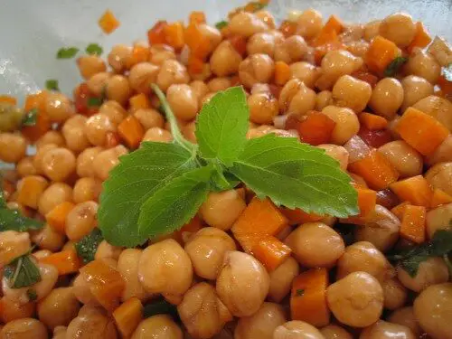 chickpea-salad-with-balsamic-dressing-500x375-1