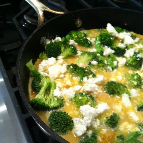 preparetion-of-broccoli-frittata-recipe-500x500-1