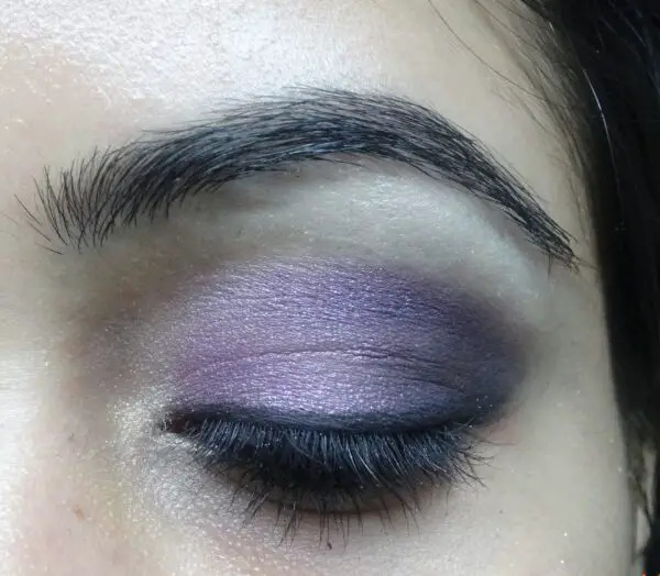 purple-smokey-eye-makeup
