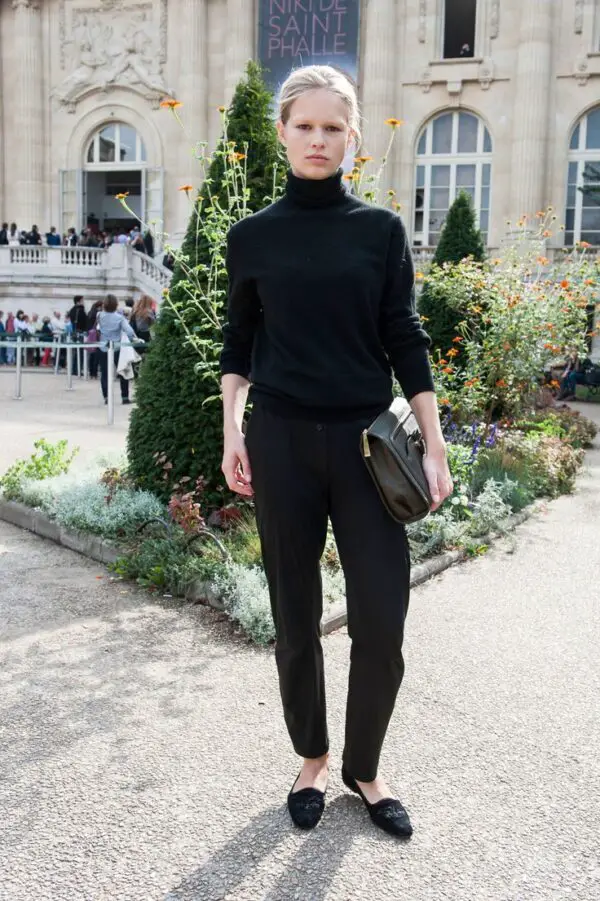 anna-ewers-black-outfit