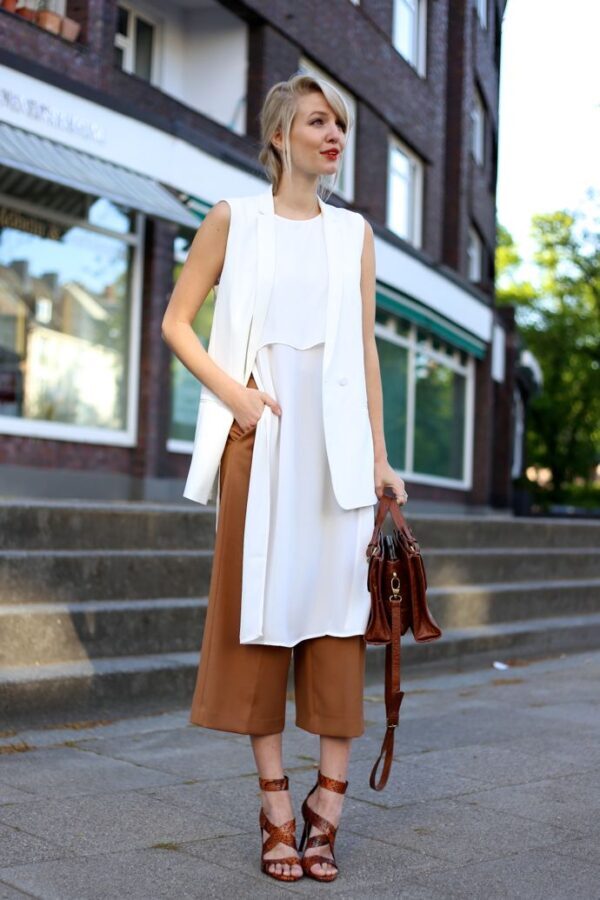 chic-brown-and-white-outfit
