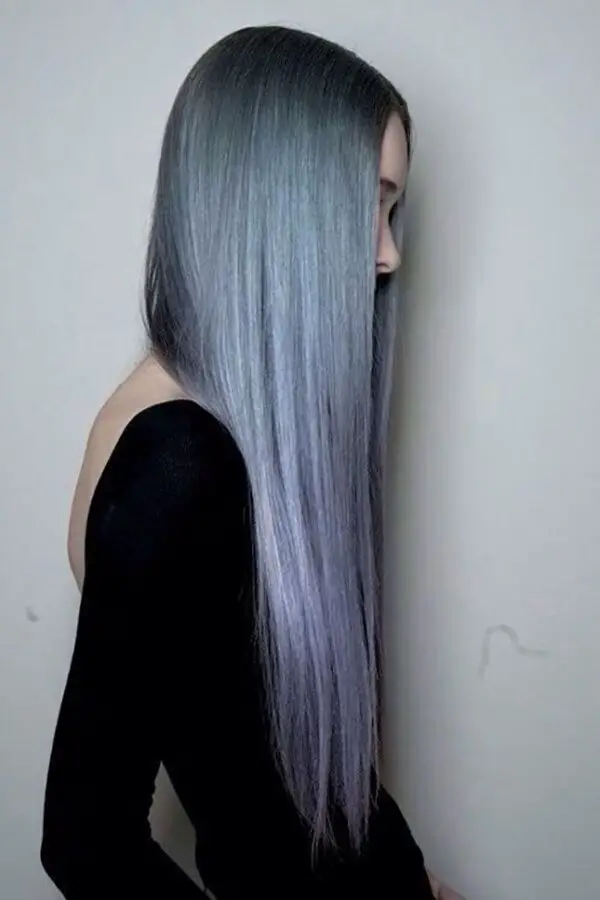 gray-hair-with-blue-tinge
