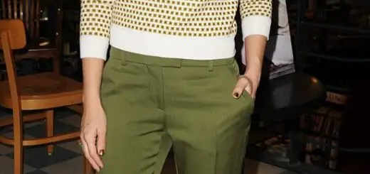 green-cropped-pants