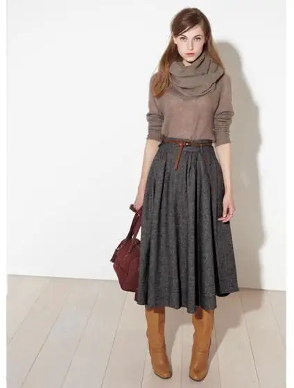 grey-skirt-and-brown-boots
