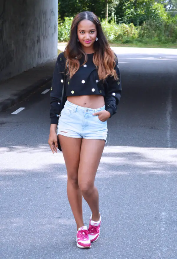 jeans-shorts-and-cropped-sweater