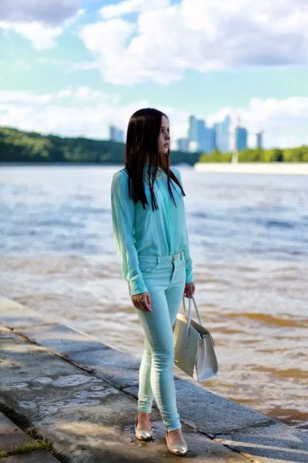 mint-monochromatic-outfit