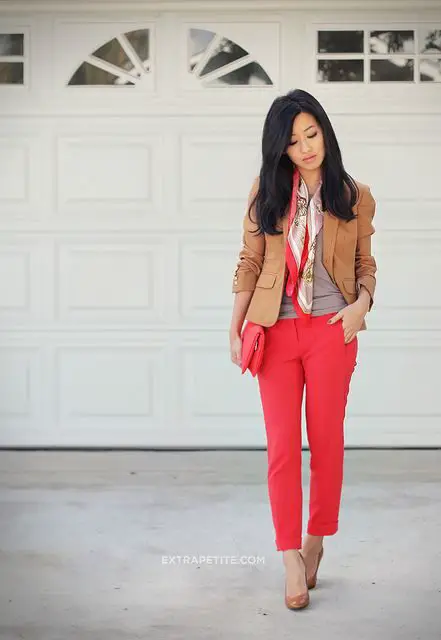 red-cropped-pants