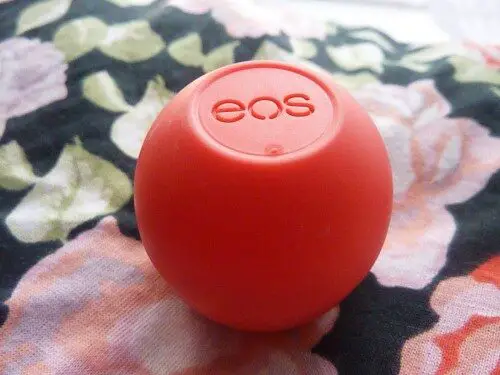 eos-organic-lip-balm-in-summer-fruit-500x375-2
