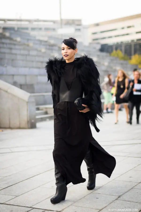 2-dark-outfit-with-fur-accents