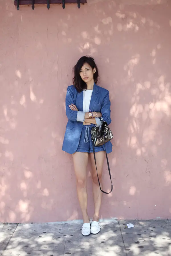 3-denim-blazer-with-denim-shorts-and-sneakers-1