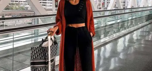 classy-layered-travel-outfit