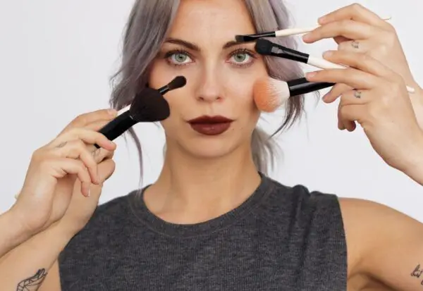 5-beauty-makeup-tools