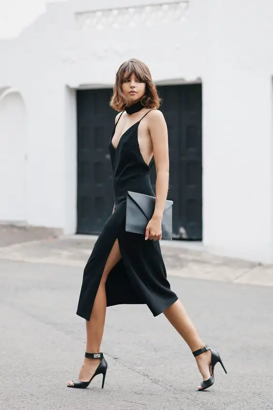 envelope-style-purse-and-little-black-dress