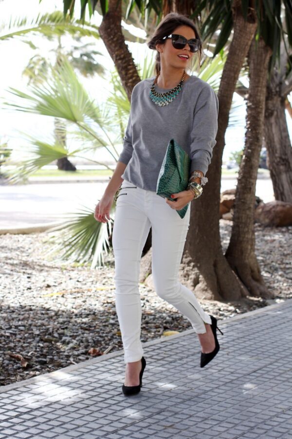 heels-white-jeans-and-sweater-outfit