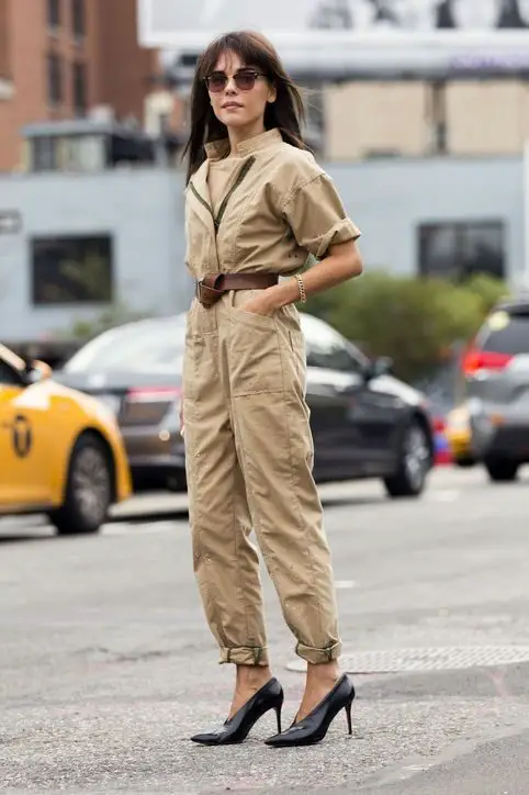 jumpsuit-outfit-with-utilitarian-vibe
