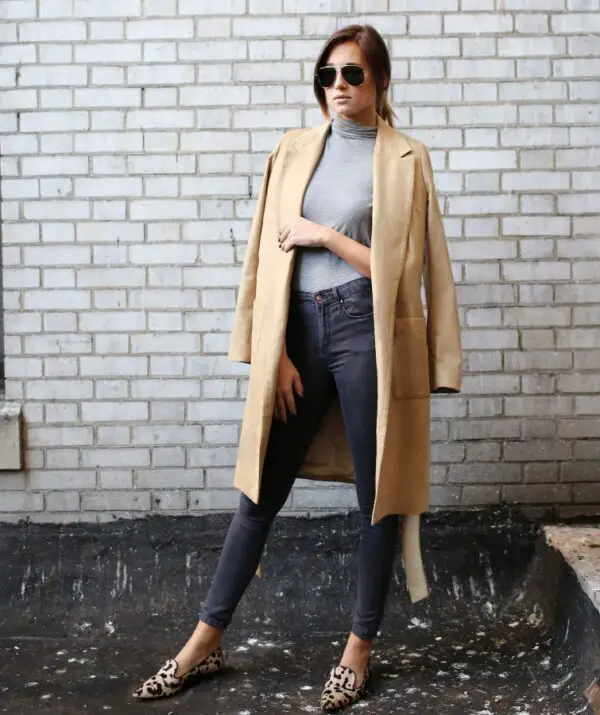 4-casual-outfit-with-timeless-coat