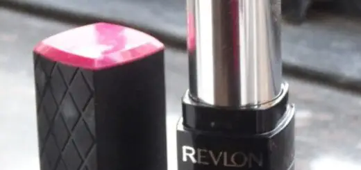 revlon-colorburst-lipstick-fuchsia