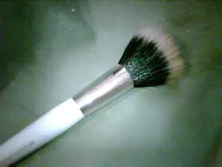 sonia-kashuk-brushes-at-target-highlighting-brush-1