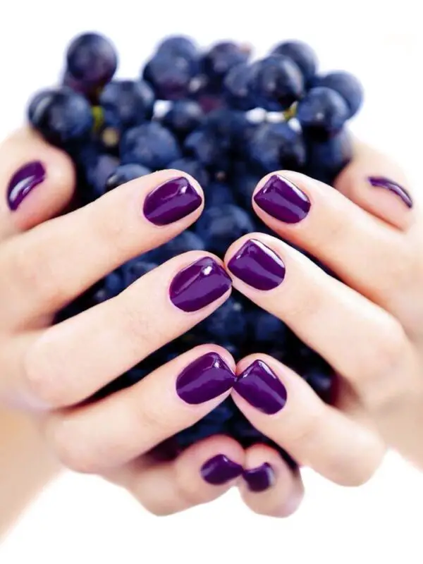 purple-plum-nails