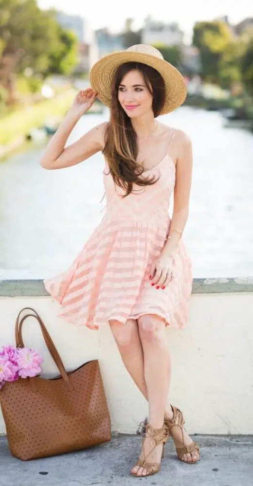 pink-dress-for-romantic-daytime-date-520x999-2
