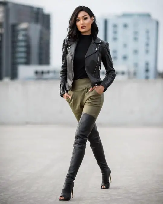 street-style-leather-outfit-with-army-green