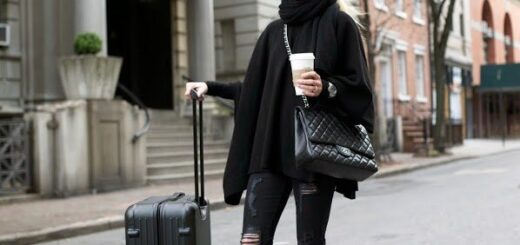 1-all-black-travel-outfit