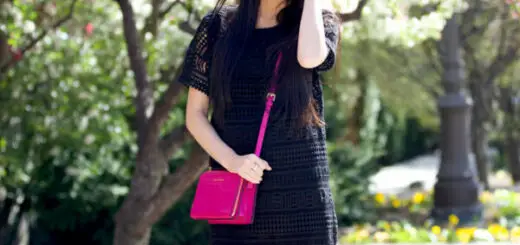 1-black-shift-dress-with-hot-pink-bag