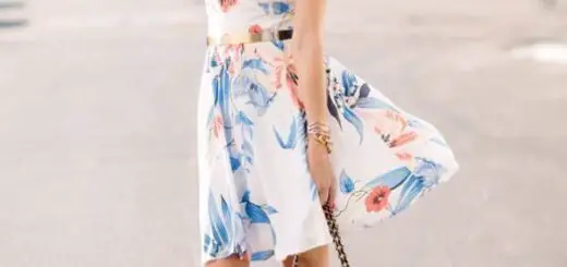1-floral-print-dress-with-chanel-bag