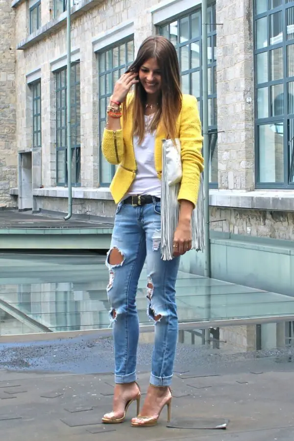 1-gold-heels-with-casual-outfit