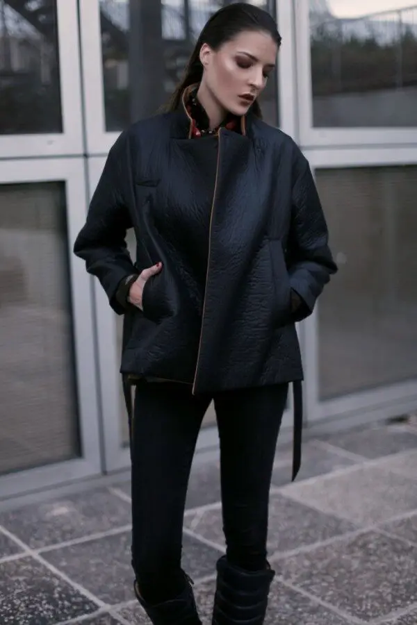 2-futuristic-black-coat-with-skinny-pants-1