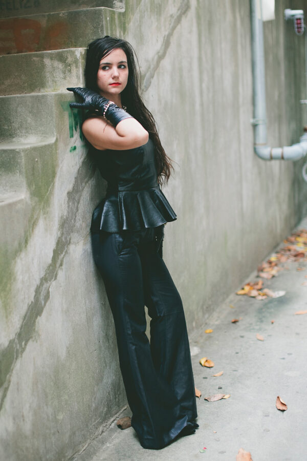 2-leather-peplum-with-flared-skirt-and-gloves