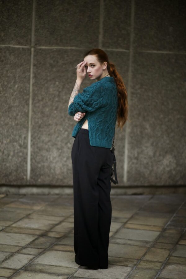 2-preppy-sweater-with-slouchy-pants