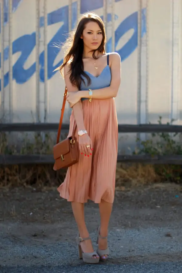 4-sexy-chic-outfit-with-vintage-bag