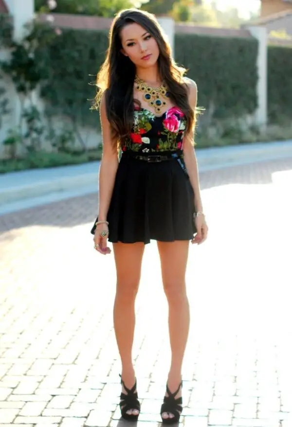 4-statement-necklace-with-floral-top-and-black-skirt